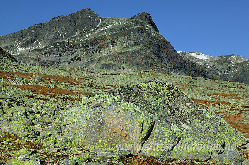 Galdbergtinden (2075 moh) sett fra sørøst.