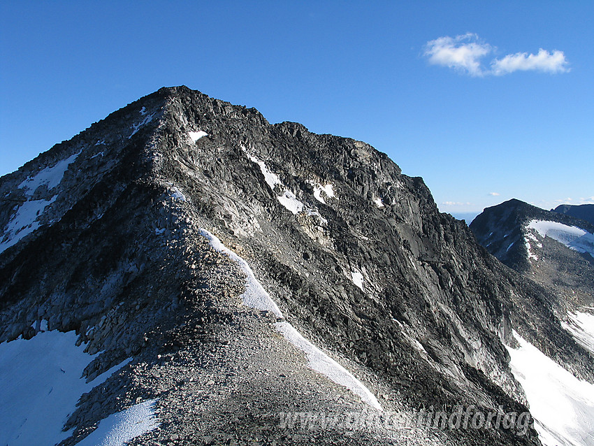 Nestsøre Hellstugutinden (2255 moh).