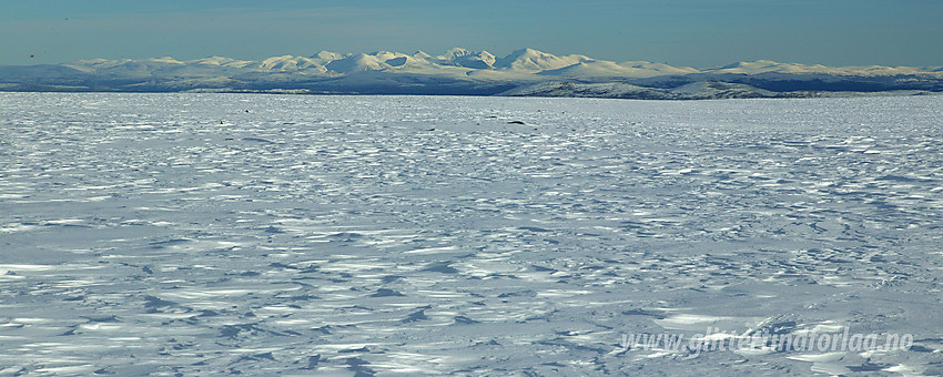 På Hindflye med utsikt til Rondane.