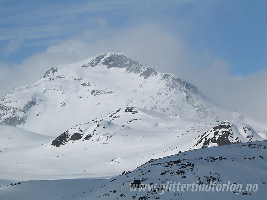 Snøholstinden (2141 moh).