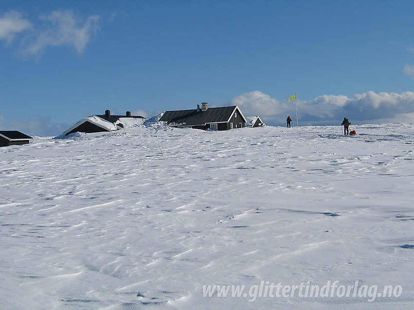 Ved Valdresflye tidl. vandrerhjem.