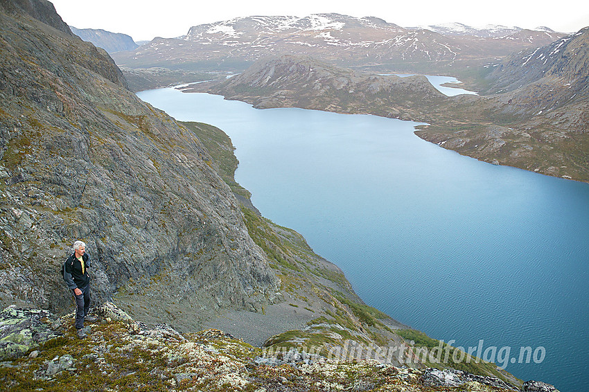 I øvre del av Jo-stigen, den bratte ruta fra Gjende opp til Besseggen.