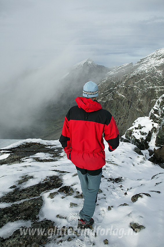 På toppen av Langedalstinden (2206 moh).