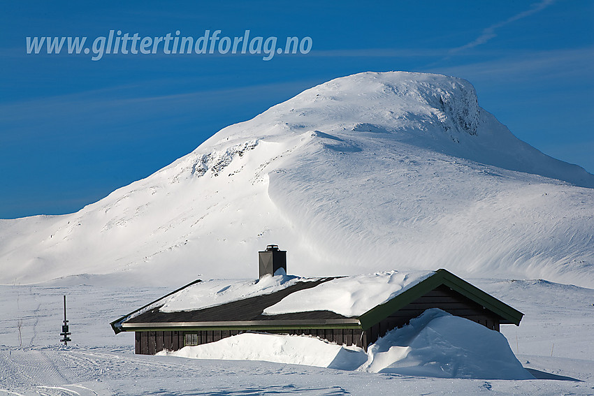 Ved Sulebu med Suletinden (1780 moh) i bakgrunnen.