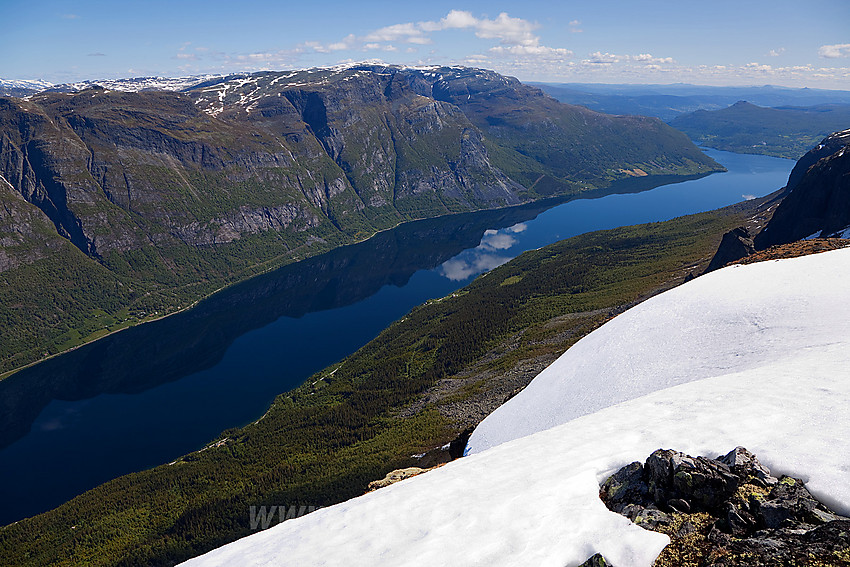 Fra Skjøld med utsikt mot Vangsmjøse, Skutshorn og Vennisfjellet for å nevne noe.