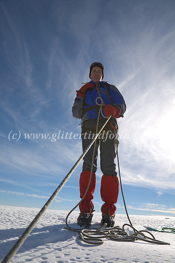 Opp over kammen til topplatået på Midtre Tverrbottinden Nord (2151 moh.) fra øst.