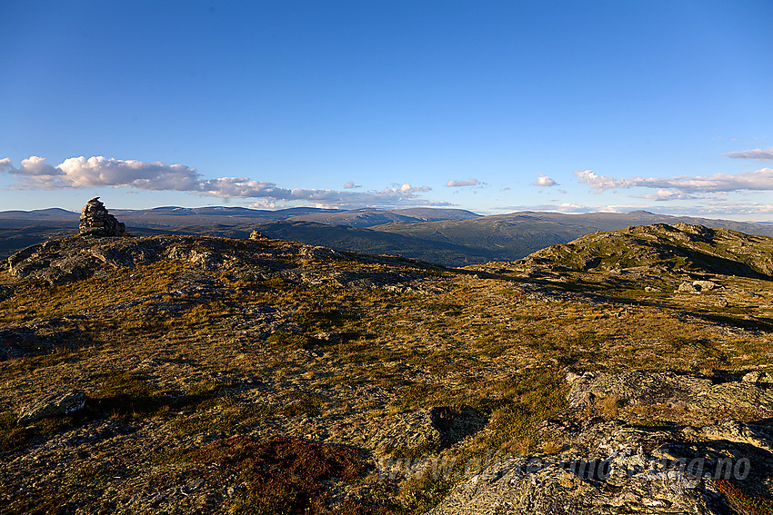 På toppen av Læshøe nær Lom sentrum.