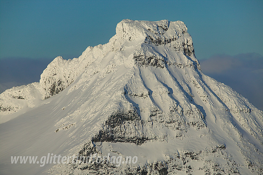 Fra Gravdalstinden mot Storebjørn (2222 moh) med telelinse.