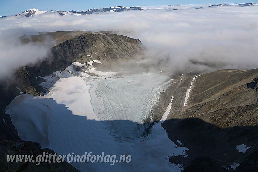 Fra Nautgardstinden mot Nautgardsoksle (2089 moh) med Glittertinden i bakgrunnen.