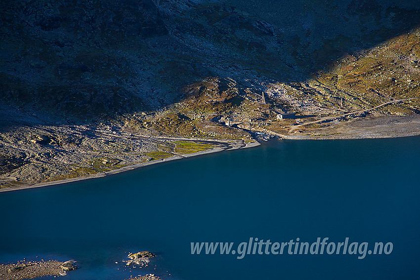 Koldedalsvatnet og enden av anleggsveien der overføringstunellen fra Gravdalen munner ut.