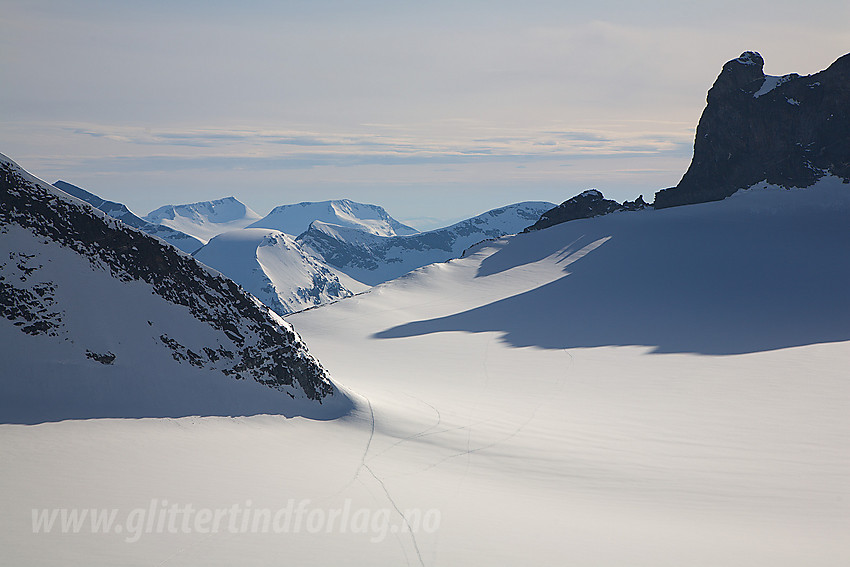 Fra Porten mot Illåbandet. Nåle (2310 moh) helt til høyre.