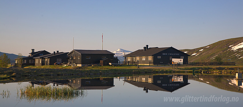 Brimi Fjellstugu i nordenden av Tesse.