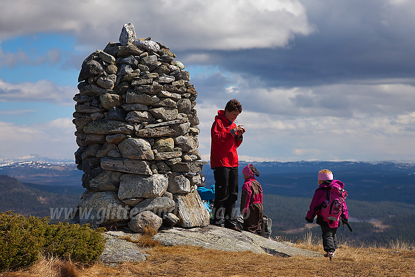 Ved den store varden på Javnberget (1097 moh).