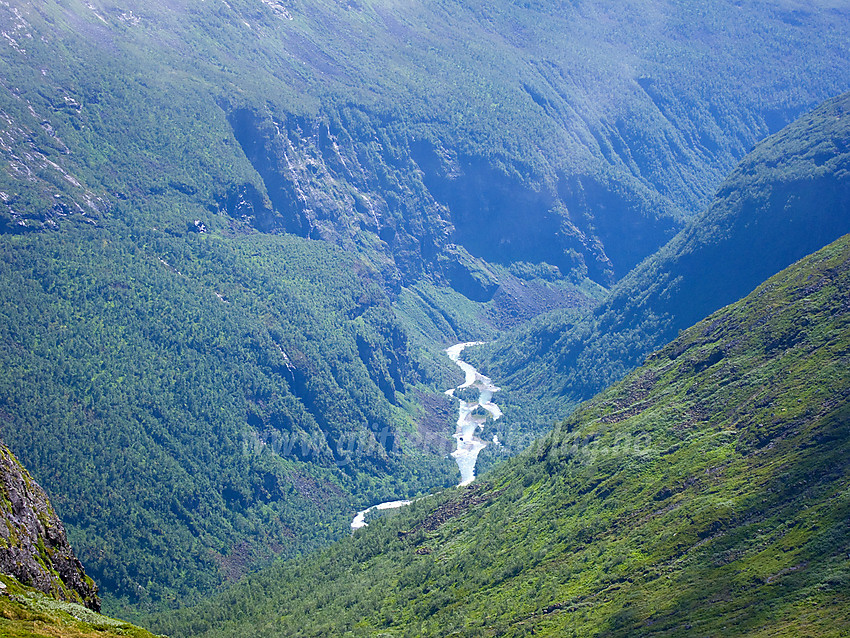 Fra Botolvsnosi mot Utladalen med Utla.