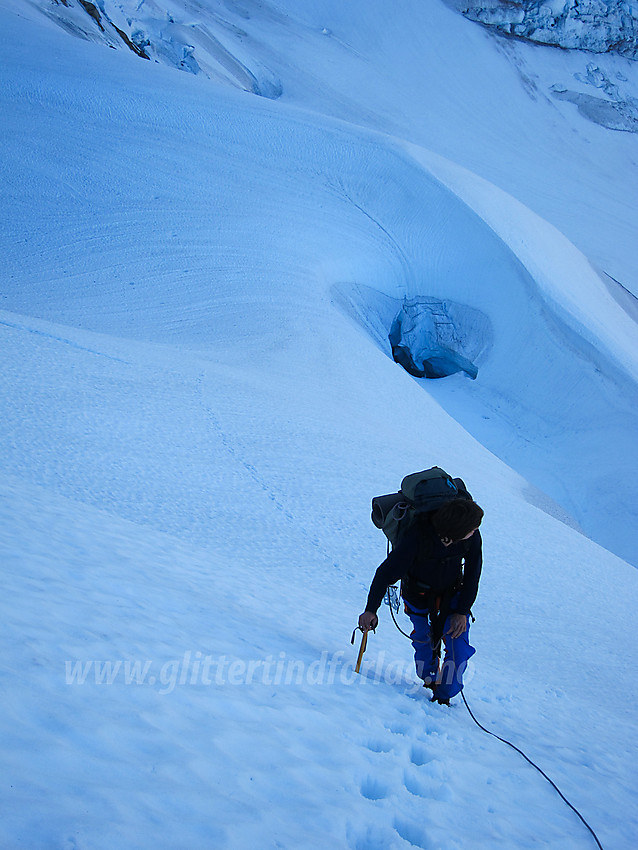 På vei opp Maradalsbreen mot Jernskardtinden.