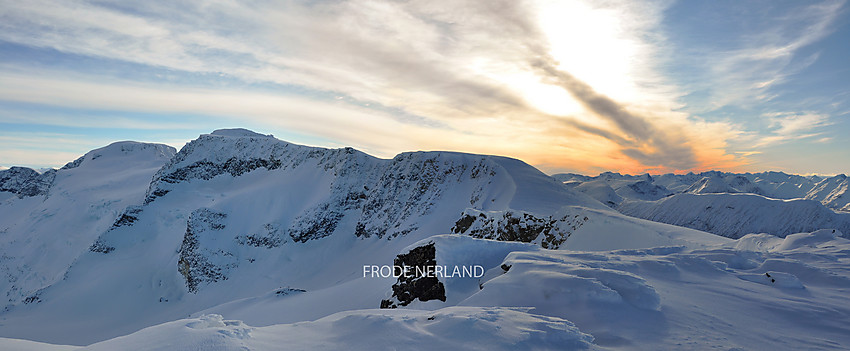 Fra Sandvikshaugen mot Kongen og Dronninga