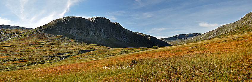 Volladalen og Skrunaberga.