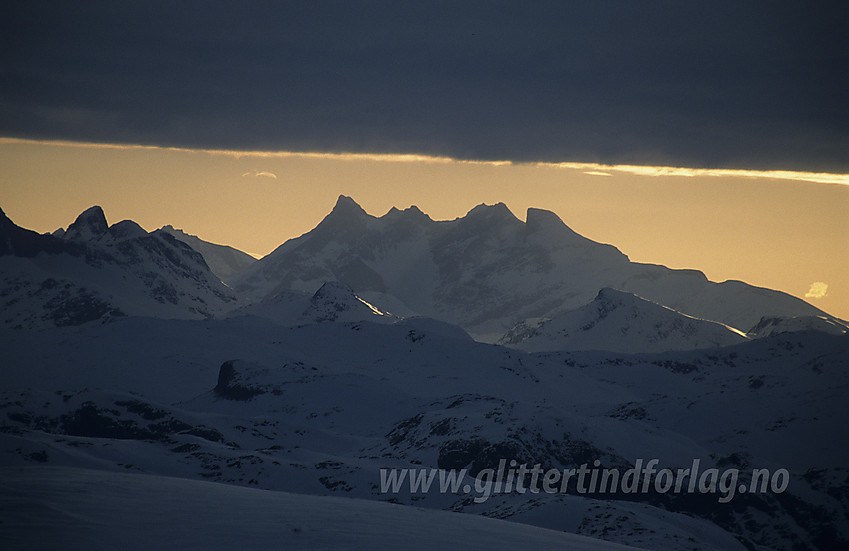 Fra Mugnetinden i Valdres mot Hurrungane.