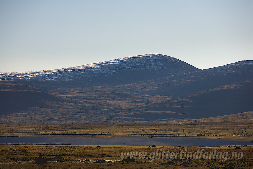 Fra Valdresflye med telelinse mot Gråhøe (1779 moh).