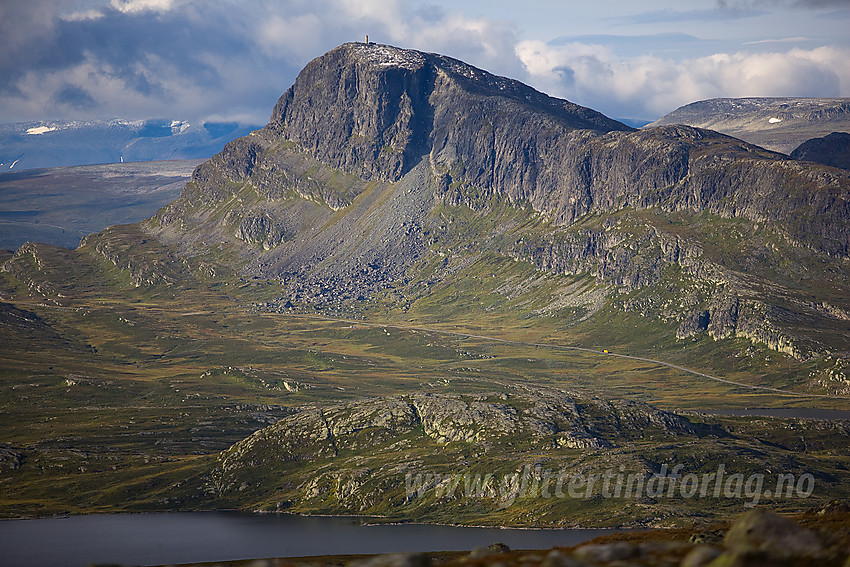 Ved Steinstogonuten på Valdresflye med telelinse mot Bitihorn (1607 moh).