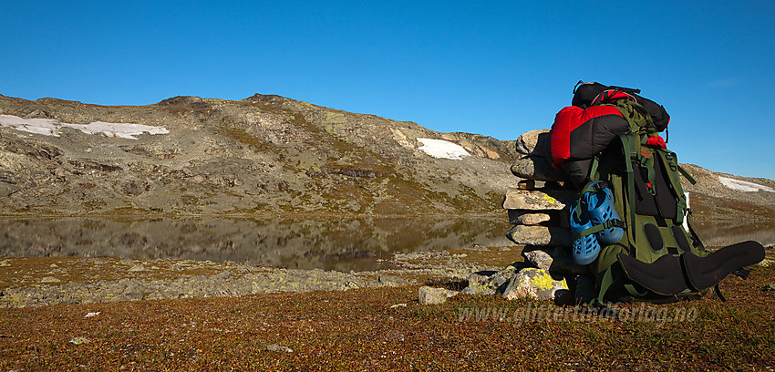 Klar til avamarsj fra Tomashelleren. Langetjernet i bakgrunnen.