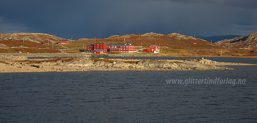 Fra Fagerstrand mot Bygdin Høyfjellshotell.