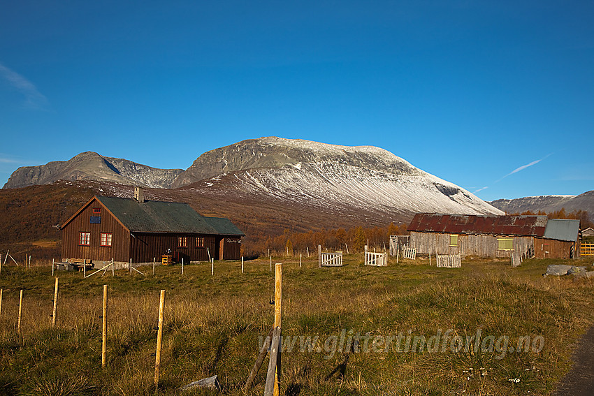 Ved Nørdre Storlistølen i Smådane med Ranastongeggi i bakgrunnen.