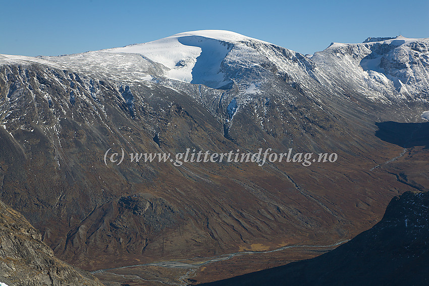 Utsikt fra Solskinnstoppen mot Visdalen og Leirhøe (2330 moh.)