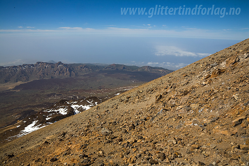 Utsikt fra siste kneika mot Teide. 