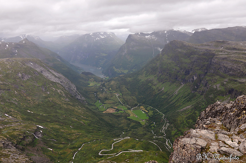 Fra Dalsnibba 1500 moh. og ned mot Geiranger