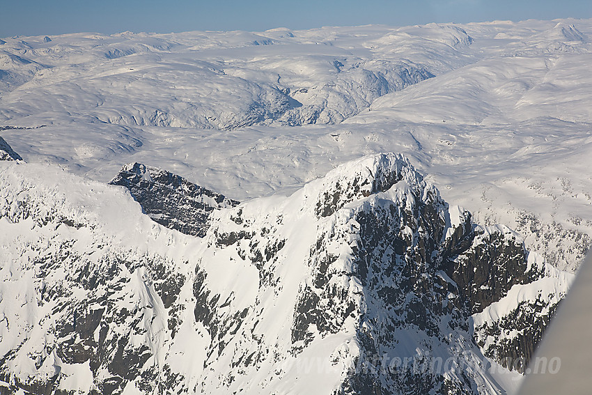 Sentraltind (2348 moh) sett fra sørøst.