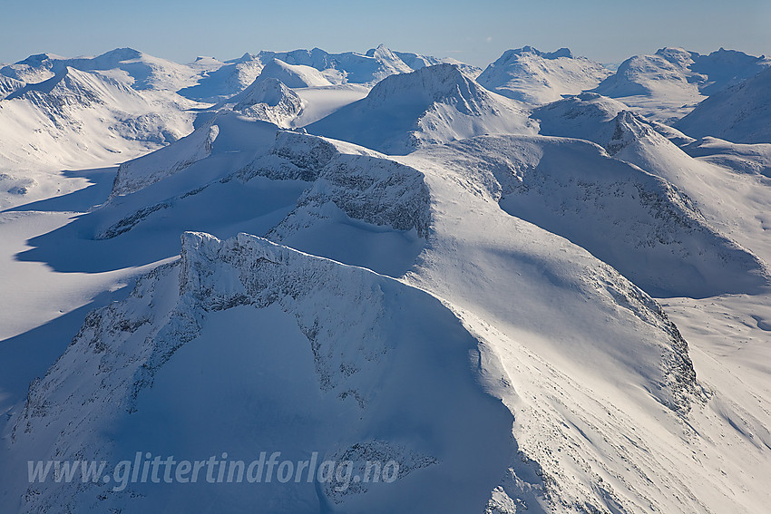 Fra lufta mot Tverrbottindane. Vestre fremst, deretter Store og de to Midtre.