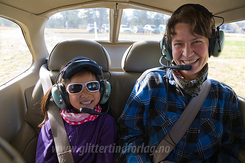 Klare for avgang i en Cessna på Klanten.