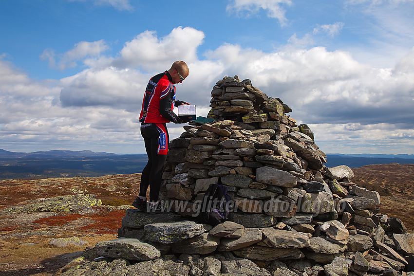 På toppen av Smørlifjellet (1160 moh).