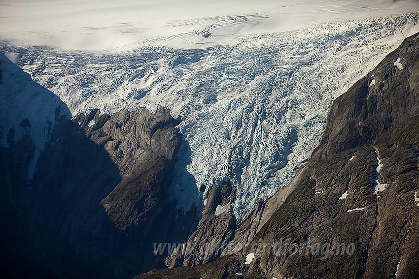 Det som er igjen av den en gang så mektige Bergsetbreen.