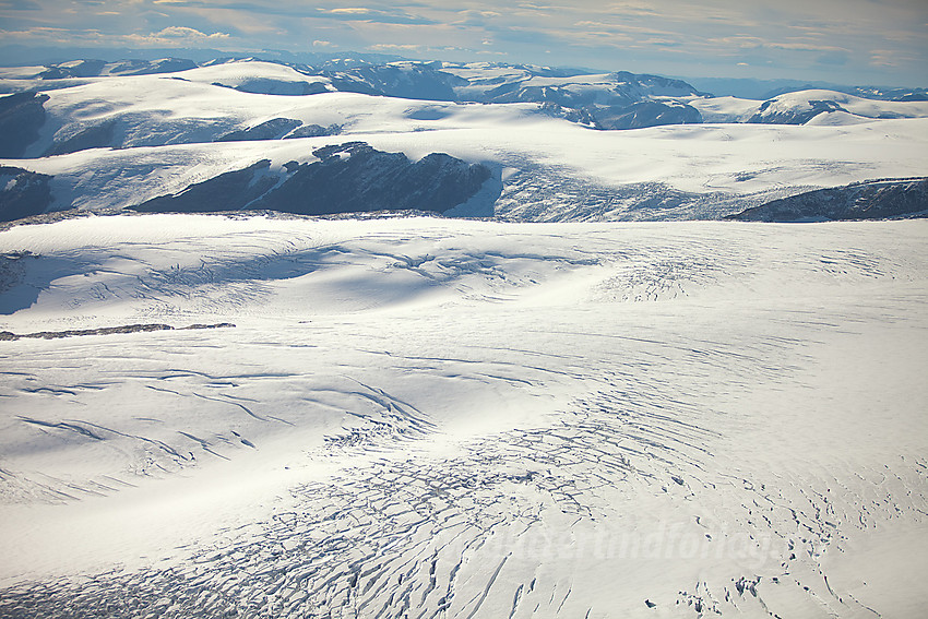 Bølgende brelandskap på Jostedalsbreen.