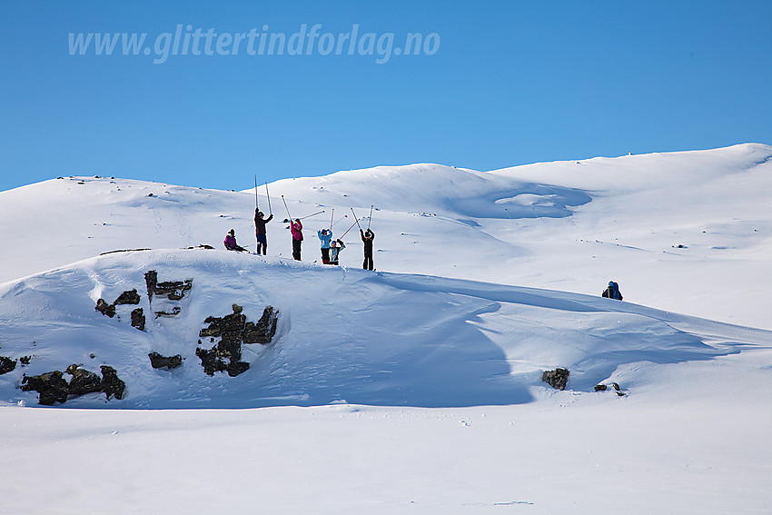 Like ved Slettningsbu på fellestur med Barnas Turlag Valdres til Slettningsegge (bak til høyre).