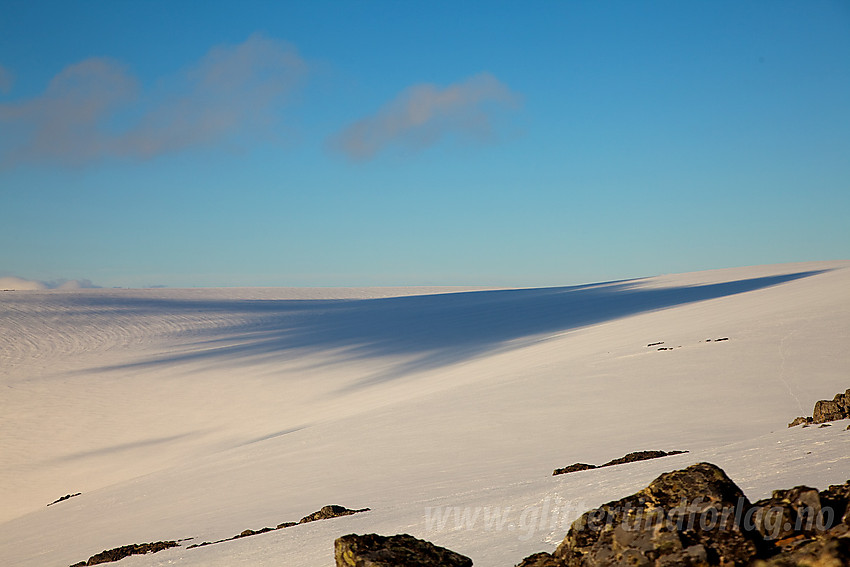 Skyskygge over Syrdalsbreen på Stiganosi.