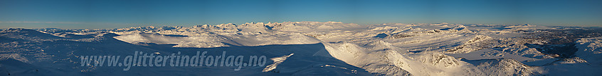 Fra Mugnetinden mot Jotunheimen.