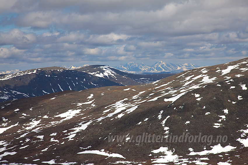 Fra Stuttgongkampen mot Pannhøe (1599 moh) og Rondane.