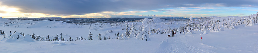 I skiløypa fra Aurdal fjellpark mot Bjørgovarden.