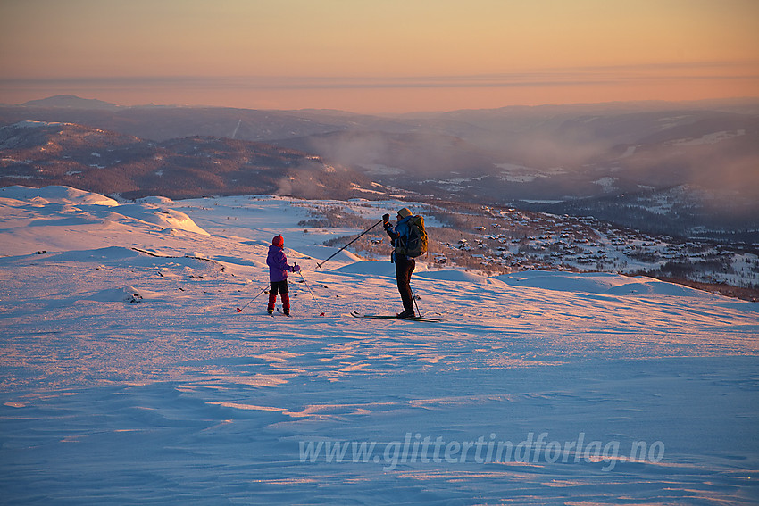 På Heklefjell med hyttefeltene på Beitostølen i bakgrunnen.