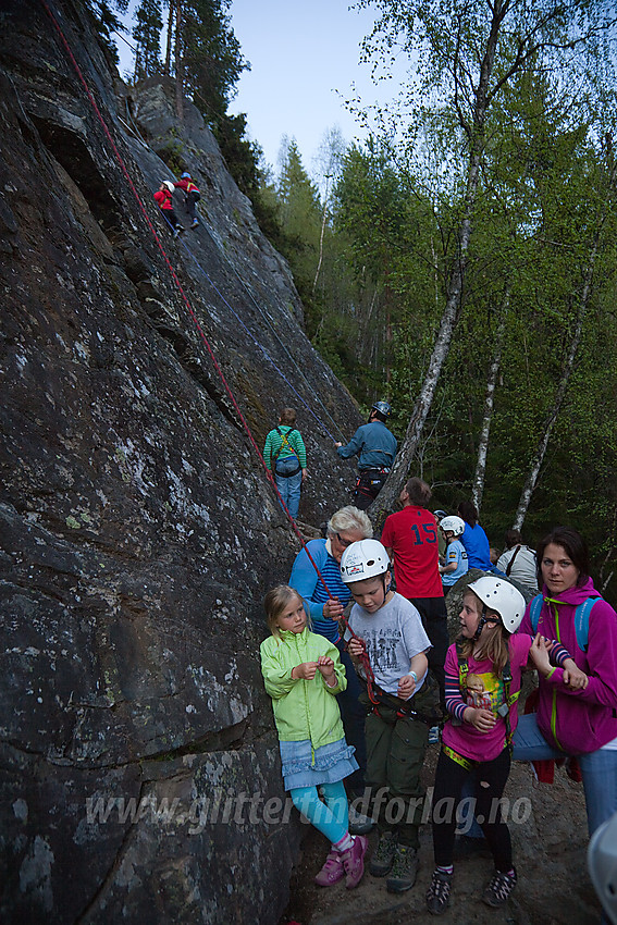 Klatring med Barnas Turlag Valdres i Flaggberget.