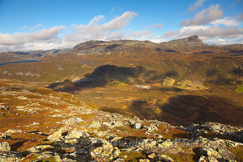 Utsikt fra Raudhorn nordover mot Bitihorn.