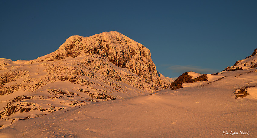 Morgensol på Bitihorn