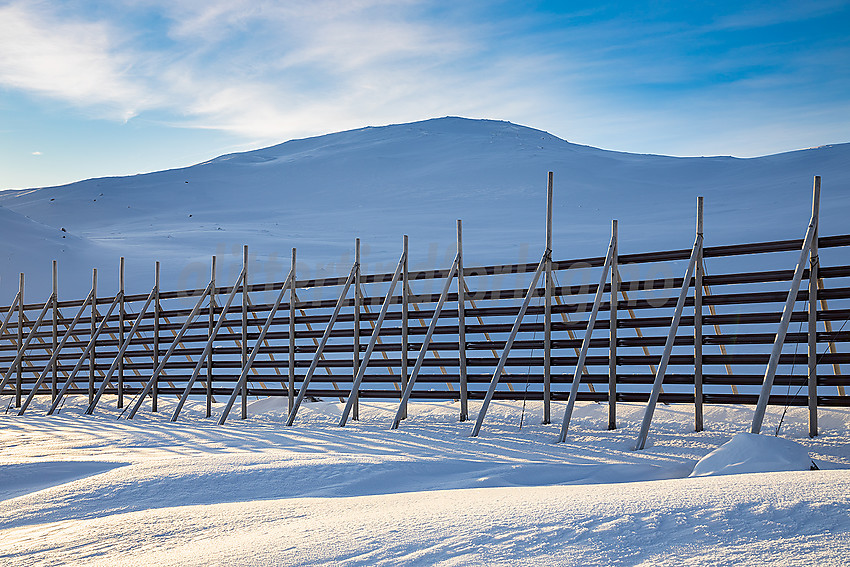 Snøgjerde foran Galden (1414 moh) like ved Tyinstølen.