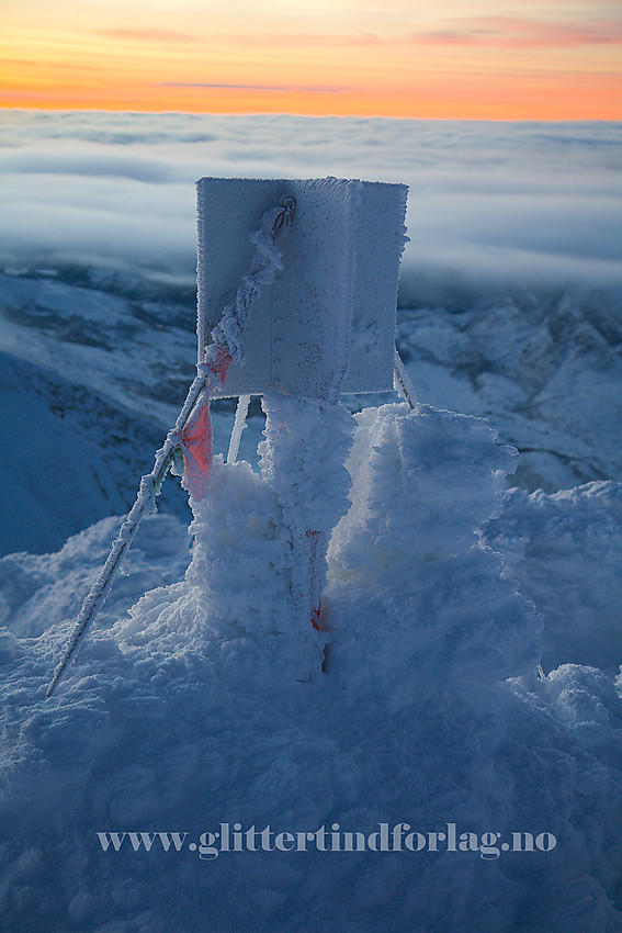 Trigonometrisk punkt på Gaustatoppen (1883 moh.)