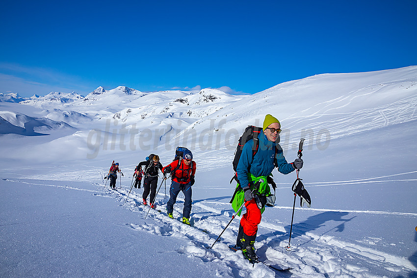 I lia oppunder Synshorn mot Fagerdalen og Jotunheimen.