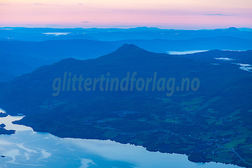 Fra Bergsfjellet Øst mot Hugakøllen.