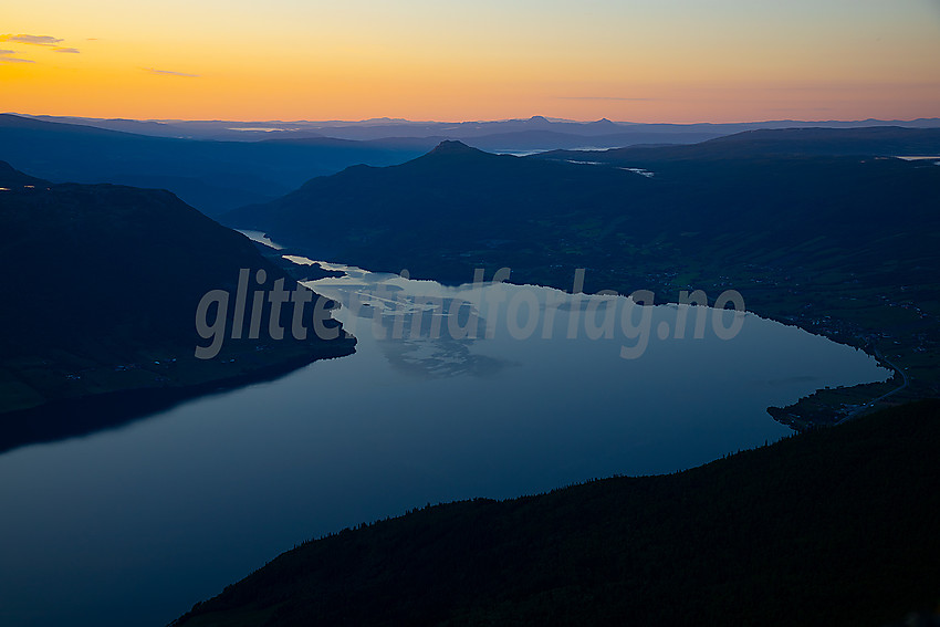 På Bergsfjellet øst mot Vangsmjøse og Hugakøllen.